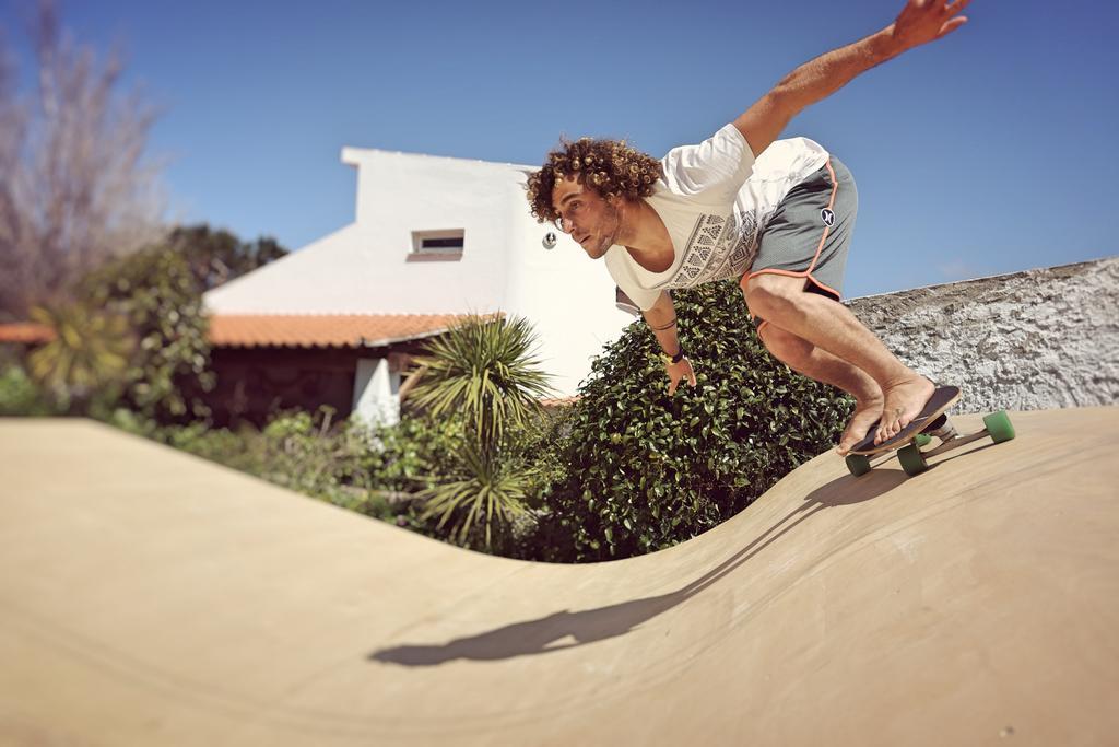 Moka Surfhouse Albergue Ericeira Exterior foto